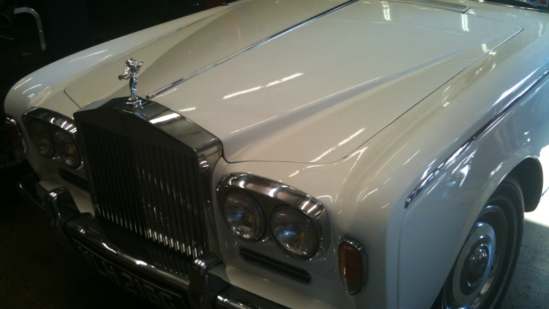 Illustration for article titled This Chevy-Powered '68 Rolls-Royce Is For Ballers On A Budget